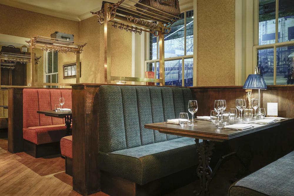 Harper'S Steakhouse With Rooms, Haslemere Esterno foto