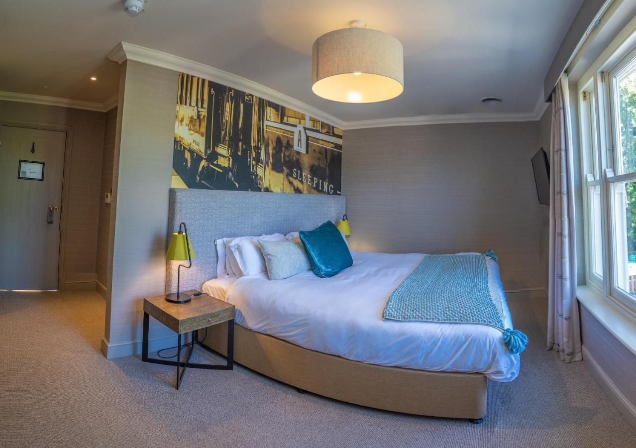 Harper'S Steakhouse With Rooms, Haslemere Esterno foto